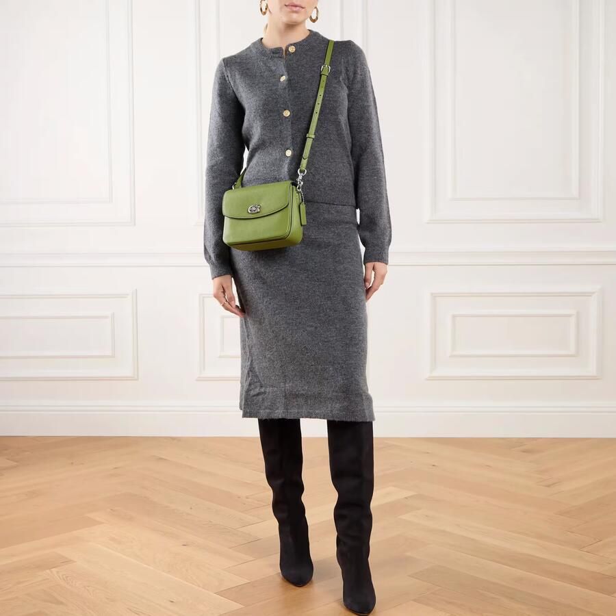 Coach Crossbody bags Polished Pebbled Leather Cassie Crossbody 19 in groen