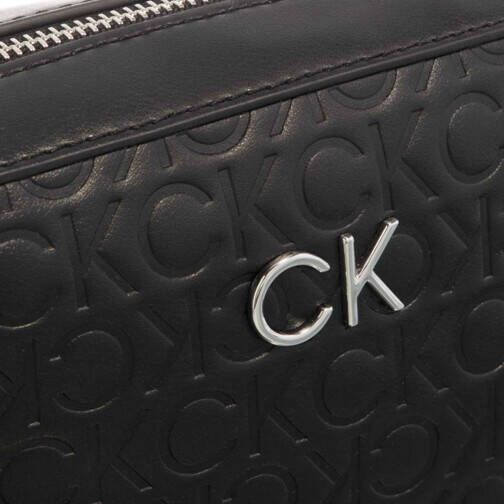 Calvin Klein Crossbody bags Relock Camera Bag Embossed Mono in zwart
