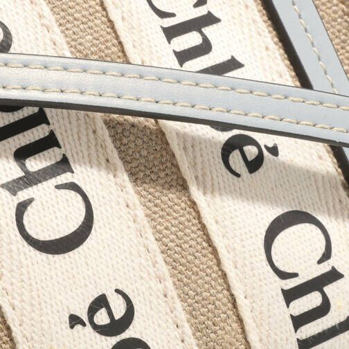Chloé Shoppers Woody Nano Bag in beige