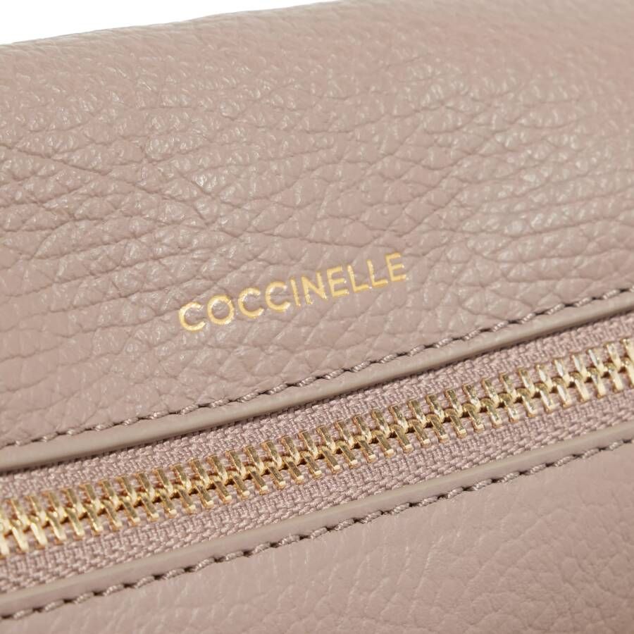 Coccinelle Satchels Hyle in taupe