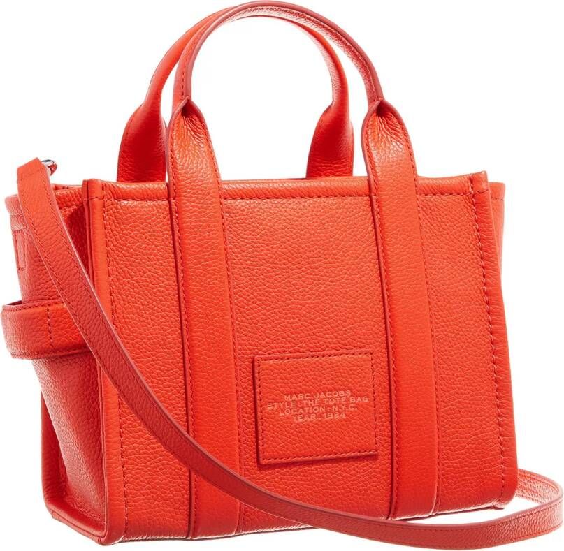 Marc Jacobs Totes The Leather Small Tote Bag in oranje