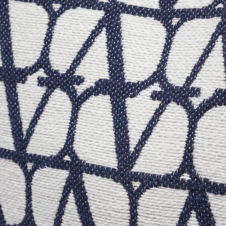 Valentino Garavani Shoppers & Totes All In Shopping Bag in blauw