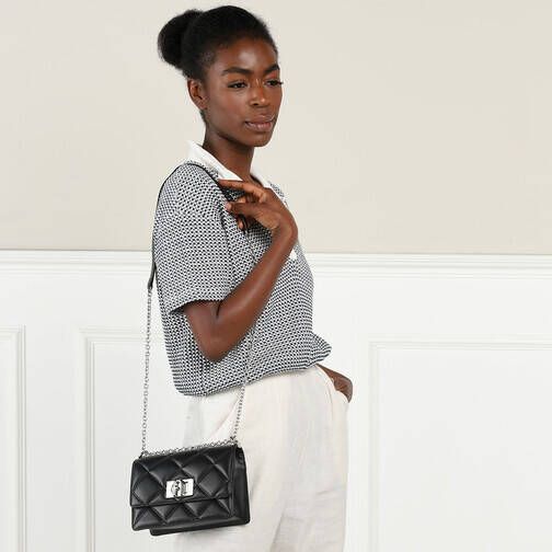 Burberry Hobo bags Hampshire Crossbody Synthetic Leather Beige in bruin