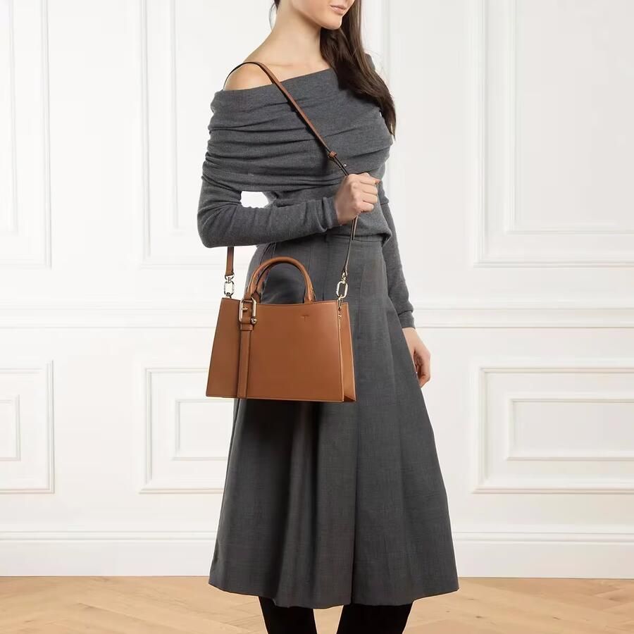 Furla Shoppers & Totes Nuvola M Tote in bruin - Foto 4