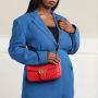 Gucci Crossbody bags Small GG Marmont Shoulder Bag Matelassé Leather in rood - Thumbnail 1