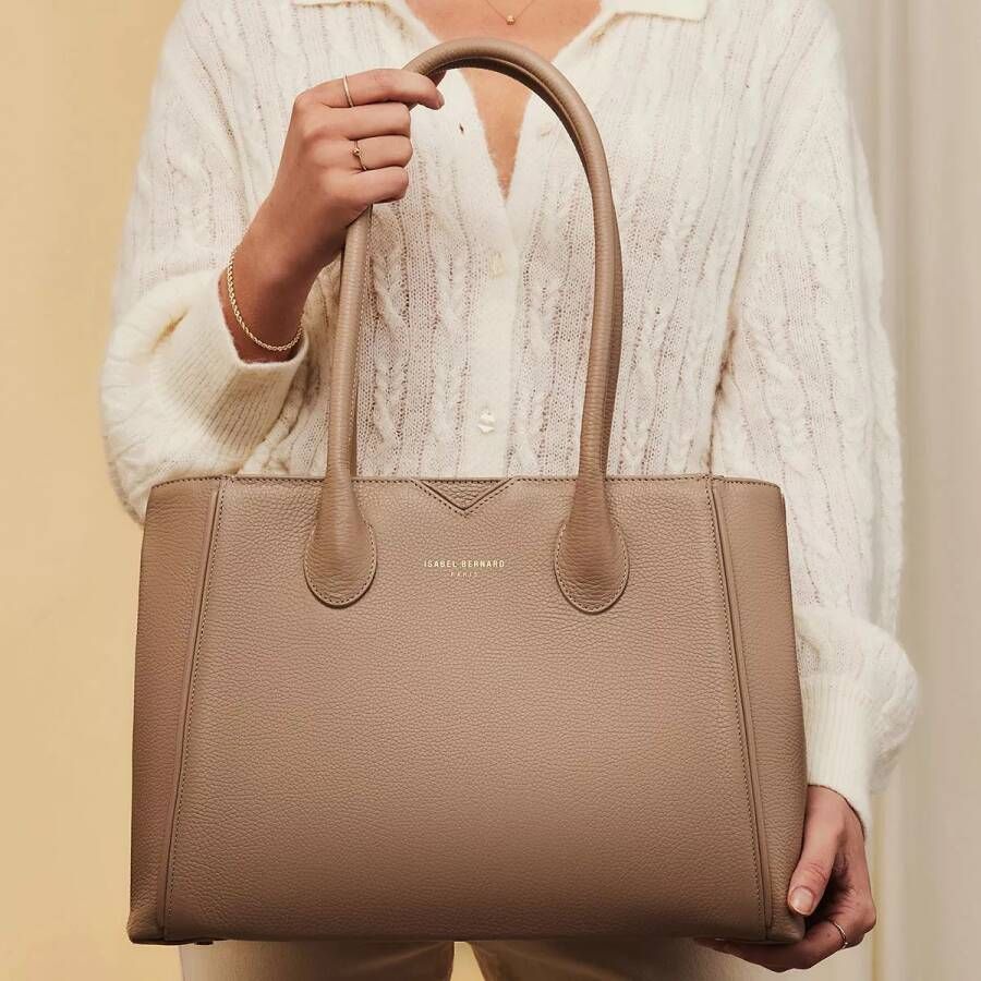 Isabel Bernard Aktetas Honoré Cloe Taupe Calfskin Leather Handbag in beige