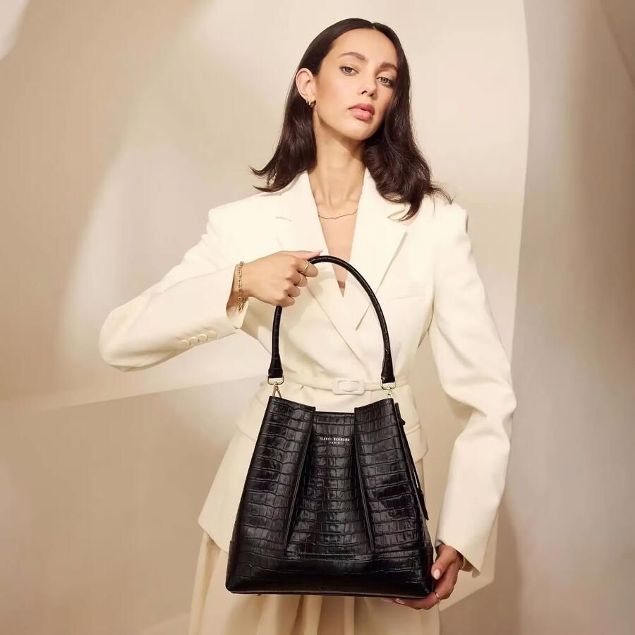 Isabel Bernard Hobo bags Femme Forte Macie Schultertasche in zwart