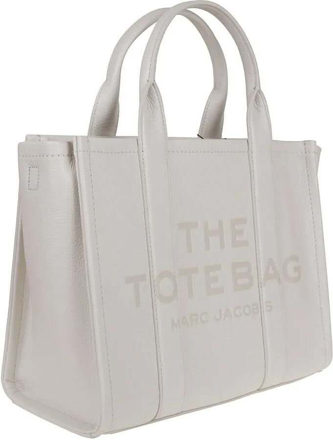 Marc Jacobs Shoppers & Totes Grainy Leather Small Tote Bag in zilver