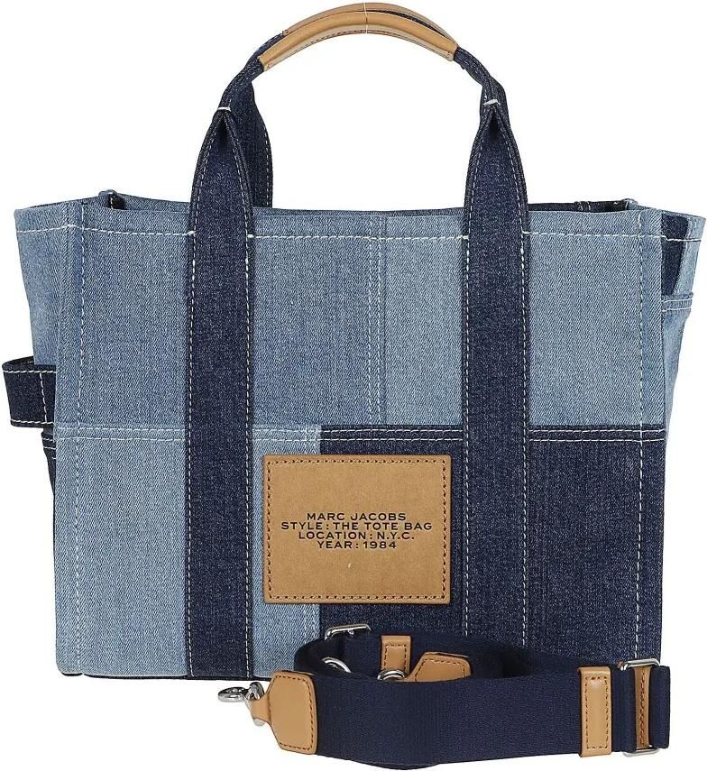 Marc Jacobs Shoppers & Totes Medium Denim Tote Bag With Logo Embroidery in blauw
