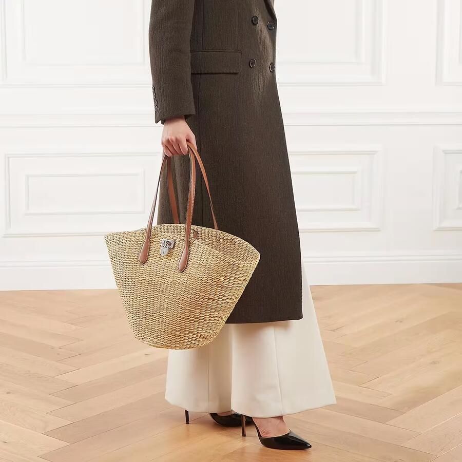 Lauren Ralph Lauren Shoppers & Totes Tnr Lg Stw T Tote Extra Large in beige