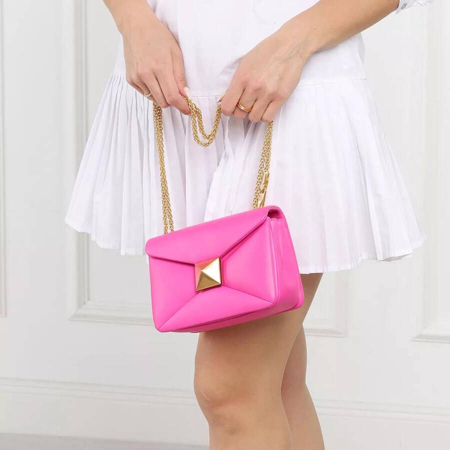 Prada Clutches Common Traingle Logo Clutch in zwart