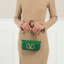 Valentino Garavani Hobo bags V Logo Small Shoulder Bag Leather in groen - Thumbnail 2