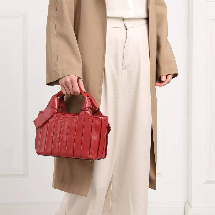Valentino Garavani Totes Atelier Tote Bag Leather in rood