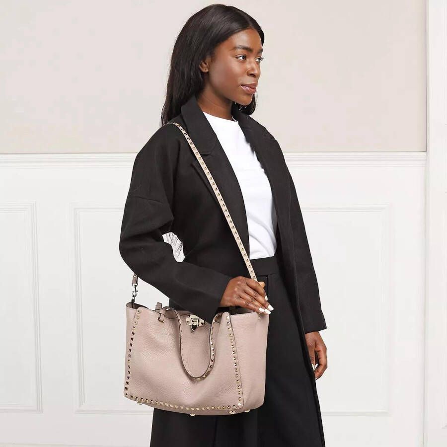 Valentino Garavani Totes Rockstud Shopping Bag Skin in poeder roze
