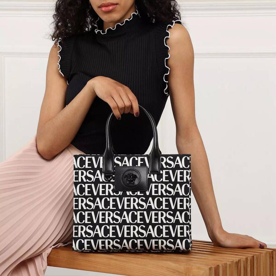 Vivienne Westwood Hobo bags Pamela Cylinder Shoulder Bag Leather Black in zwart