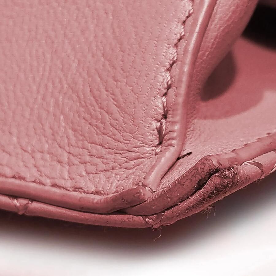 Versace Hobo bags 21st Quilted Medusa Crossbody in poeder roze