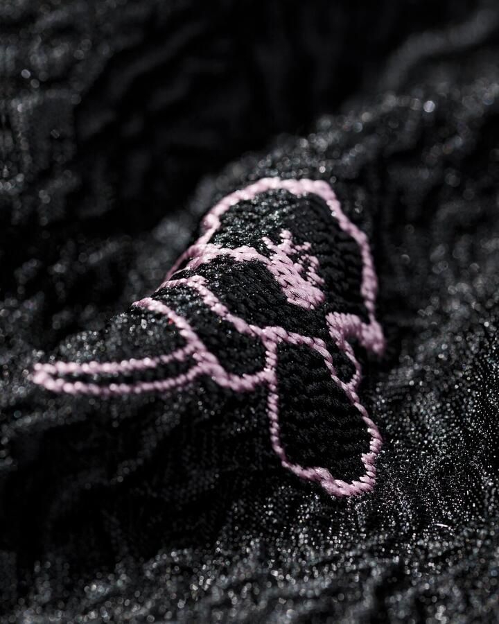 HEMA Damesjurk Dawn Crinkle Zwart (zwart) - Foto 2