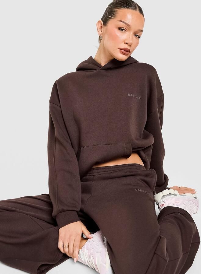 DAILYSZN Legacy Overhead Hoodie Bruin- Dames Bruin