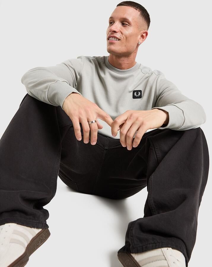 Fred Perry Badge Panel Crew Sweatshirt Grijs- Heren Grijs