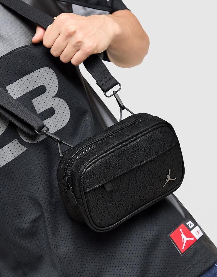 Jordan Monogram Camera Bag Zwart- Dames Zwart