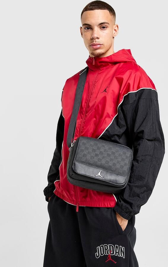 Jordan Monogram Messenger Bag Zwart- Dames Zwart