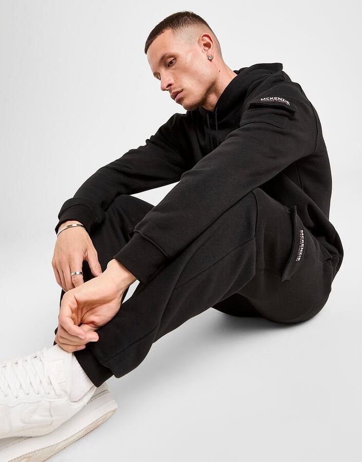 McKenzie Essential Cargo Tracksuit Zwart- Heren Zwart