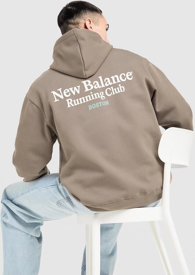 New Balance Run Club Hoodie Bruin- Heren Bruin