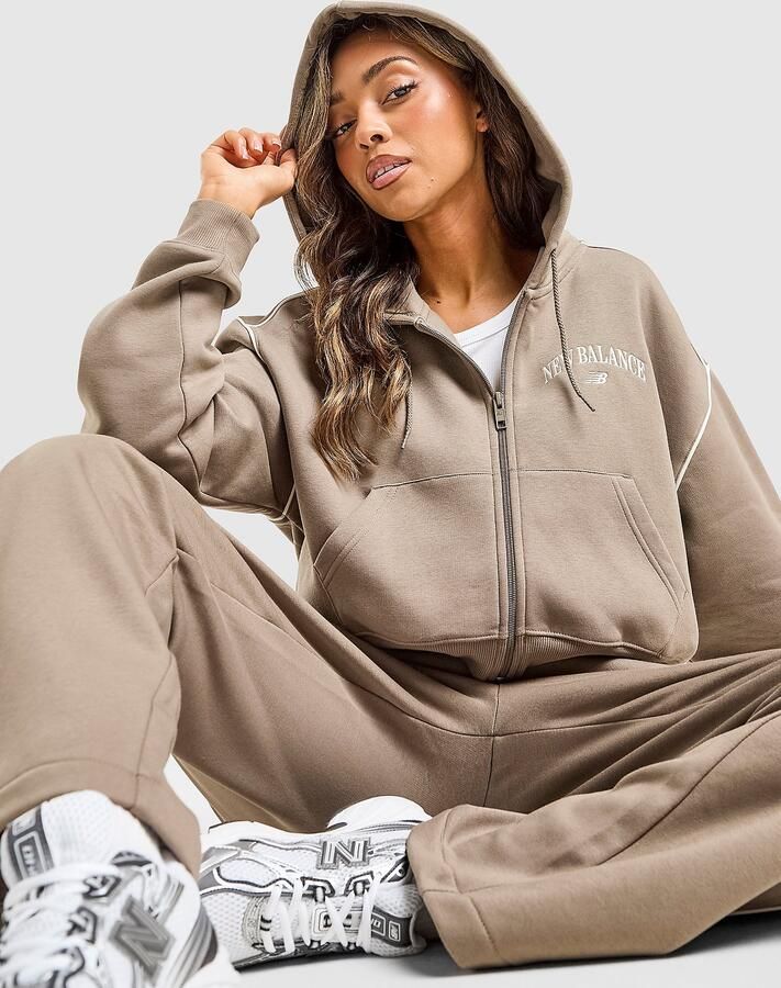 New Balance Varsity Crop Full Zip Hoodie Bruin- Dames Bruin
