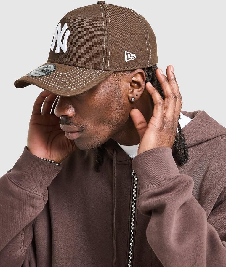 New era MLB New York Yankees Contrast Stitch A-Frame Cap Bruin- Dames Bruin