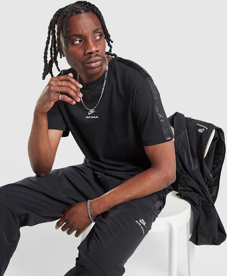 Nike T-shirt met korte mouwen voor heren Sportswear Zwart- Heren Zwart