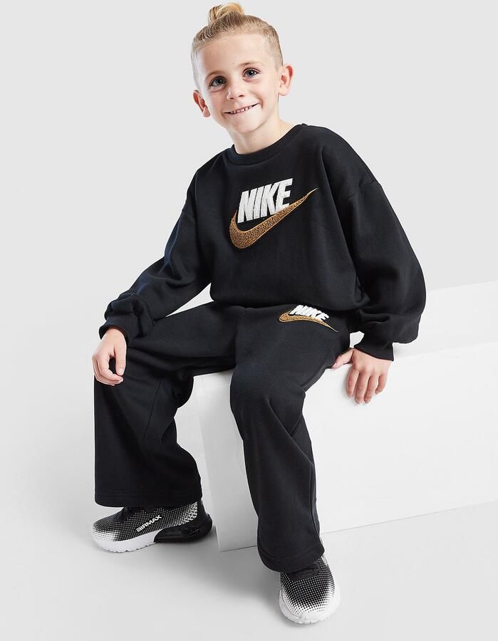 Nike Club Chenille Crew Tracksuit Children Zwart