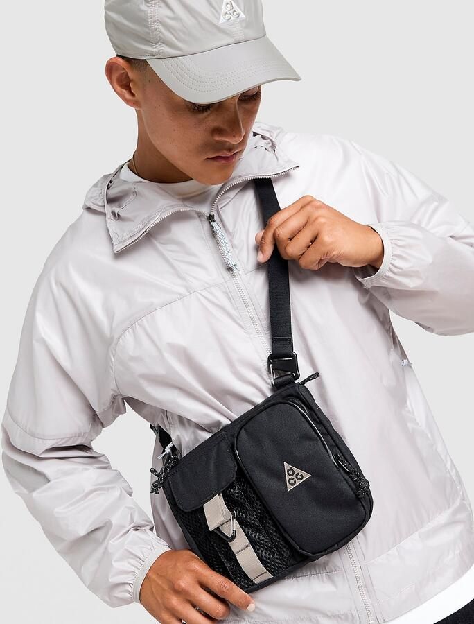 Nike Crossbodytas (3 liter) ACG 'DAYMAX' Zwart- Dames Zwart