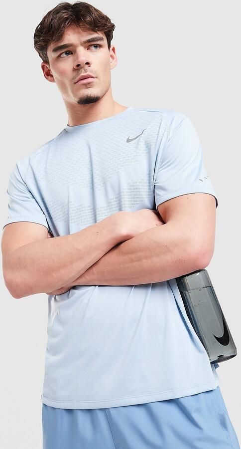 Nike Dri-FIT ADV hardlooptop met korte mouwen voor heren Stride Blauw- Heren Blauw