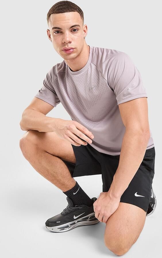 Nike Dri-FIT ADV hardlooptop met korte mouwen voor heren Stride Grijs- Heren Grijs