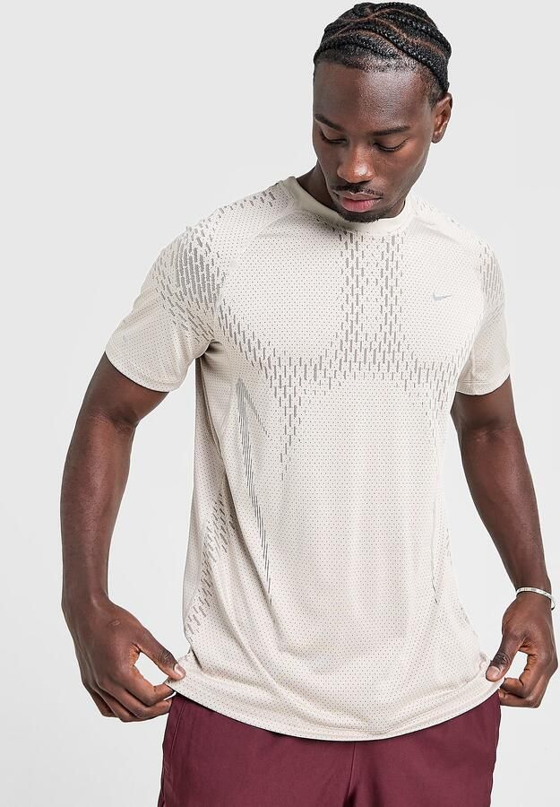 Nike Dri-FIT ADV hardlooptop met korte mouwen voor heren Stride Plus Bruin- Heren Bruin