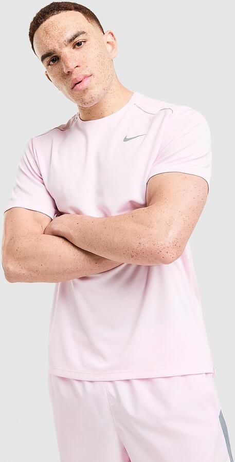 Nike Dri-FIT hardlooptop met korte mouwen voor heren Miler Roze- Heren Roze