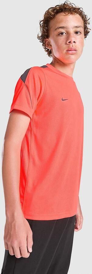 Nike Dri-FIT voetbaltop met korte mouwen voor kids Strike Roze