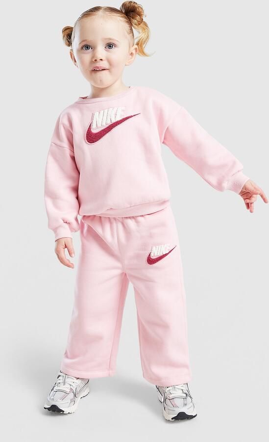 Nike ' Chenille Crew Tracksuit Infant Roze