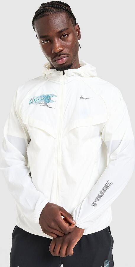 Nike Stride Graphic Jacket Bruin- Heren Bruin