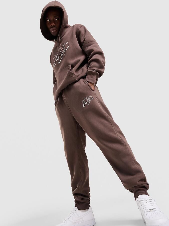 Nike Varsity Joggers Bruin- Heren Bruin