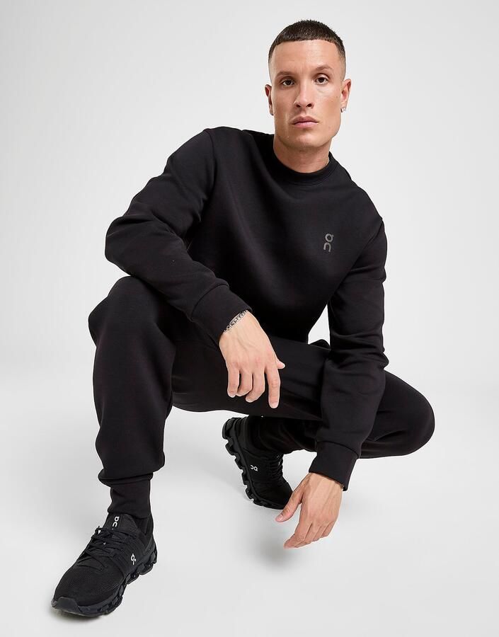 ON Running Tech Crew Sweatshirt Zwart- Heren Zwart