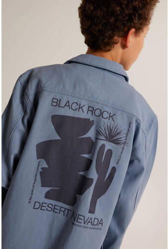 America Today overhemd met backprint medium blue denim Blauw Jongens Katoen Klassieke kraag 122 128 - Foto 2