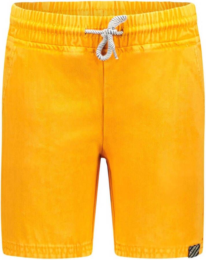 B.Nosy short met textuur warmgeel