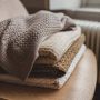 Mies & Co baby wiegdeken soft knitted 80x100 cm dune Babydeken Beige Effen - Thumbnail 5