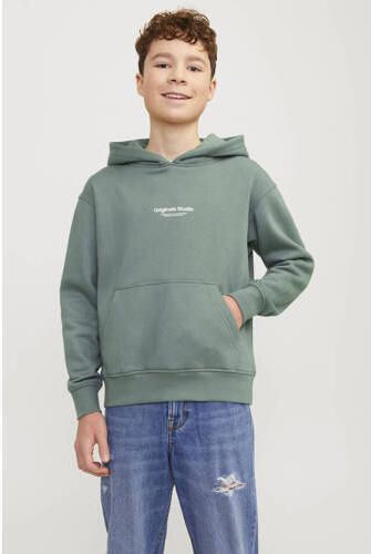 Jack & jones JUNIOR hoodie JORVESTERBRO met tekst zachtgroen Sweater Tekst 140