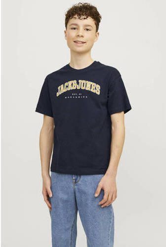 Jack & jones JUNIOR T-shirt JJECALEB VARSITY met logo donkerblauw Jongens Katoen Ronde hals 128 - Foto 2