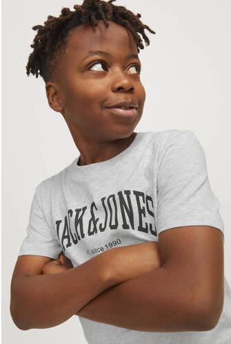 Jack & jones JUNIOR T-shirt JJEJOSH met tekst grijs Jongens Katoen Ronde hals 152