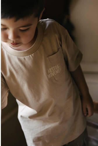 LEVV Little T-shirt met backprint zand Beige Jongens Katoen Ronde hals