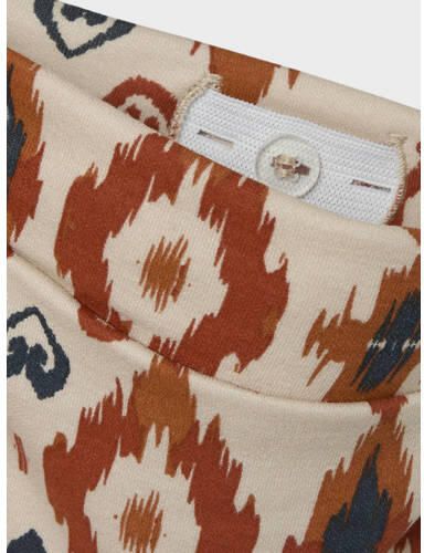 Name it KIDS bootcut broek NKFDURIANA met all over print roodbruin ecru donkergrijs Meisjes Viscose 122