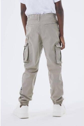 Name it KIDS regular fit cargobroek NKMRYAN beige Jongens Stretchkatoen 116 - Foto 8